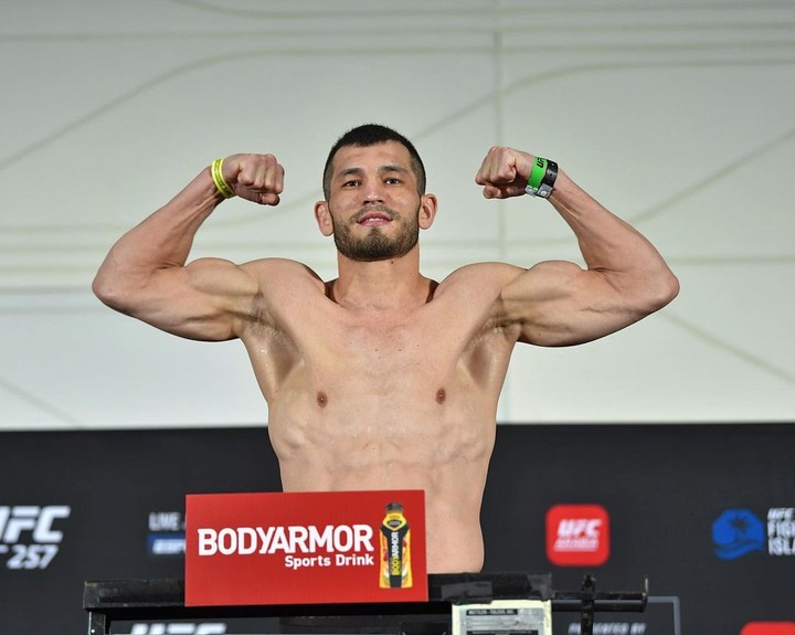 Muradov na hlavnej karte s McGregorom. Aj taký bude turnaj UFC 257
